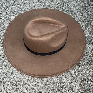 Felt hat